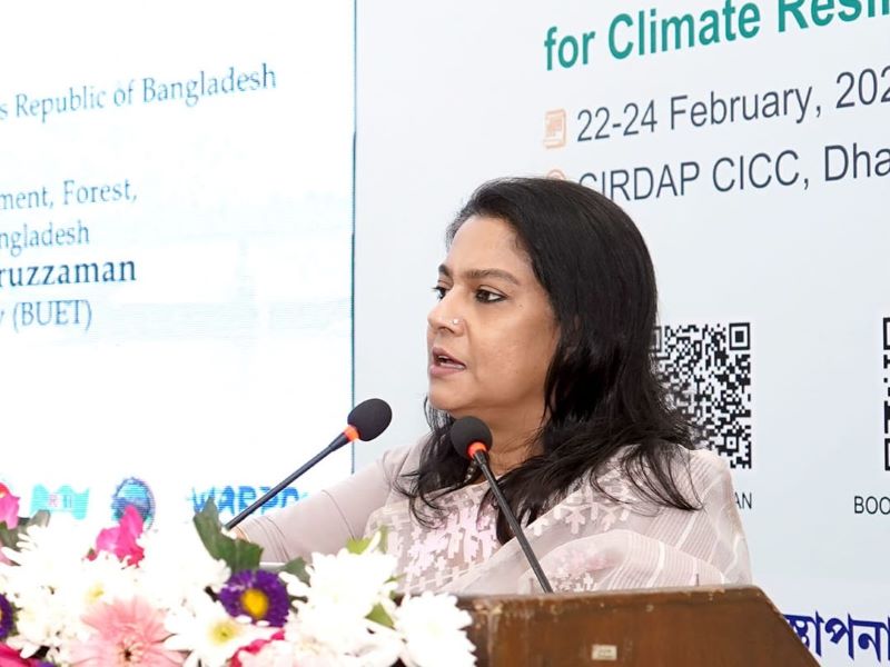 সংকটাপন্ন নদী পুনরুদ্ধারের ঐক্যবদ্ধ পদক্ষেপ নিতে পানি সম্পদ উপদেষ্টার আহ্বান